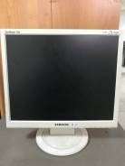 Samsung. 17" (43 см), технология LCD (ЖК)