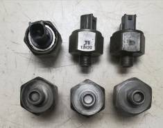 Датчик детонации. Toyota: Harrier, Highlander, Chaser, Crown, Mark II, Vista Ardeo, WiLL VS, Pronard, Alphard, Estima, Avensis, Corolla Fielder, Camry...