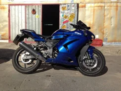 Kawasaki Ninja 250R ����