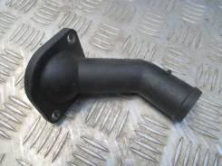 Патрубок термостата. Volkswagen: Passat, Caddy, Bora, Jetta, Transporter, Touran, Golf, Beetle, Sharan Двигатели: BKC, BXE, BDJ, BJB, BST, AEG, AEH, A...
