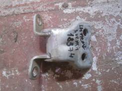 Крепление двери. Toyota Avensis, ADT251, AZT250, AZT250L, AZT250W, AZT251, AZT251L, AZT251W, AZT255, AZT255W, CDT250, ZZT251, ZZT251L Двигатели: 1AZFE...