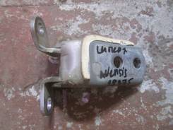 Крепление боковой двери. Toyota Avensis, ADT251, AZT250, AZT250L, AZT250W, AZT251, AZT251L, AZT251W, AZT255, AZT255W, CDT250, ZZT251, ZZT251L Двигател...