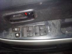 Замок двери. Toyota ist, NCP60, NCP61, NCP65 Двигатели: 1NZFE, 2NZFE