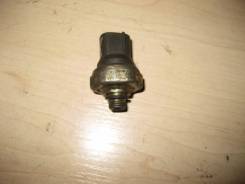 Датчик давления фреона. Toyota: Cressida, Lite Ace, Corona, Crown, Estima Emina, Estima Lucida, Deliboy, Soarer, Carina II, Previa, 4Runner, Hilux, Ch...