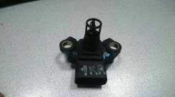 Датчик расхода воздуха. Toyota: Crown, Vitz, iQ, Tank, Roomy, Passo, Sequoia, Tundra, Yaris, Land Cruiser, Etios, Prius, Aygo, Highlander, Belta Двига...