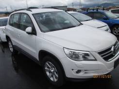 Volkswagen Tiguan. CAW