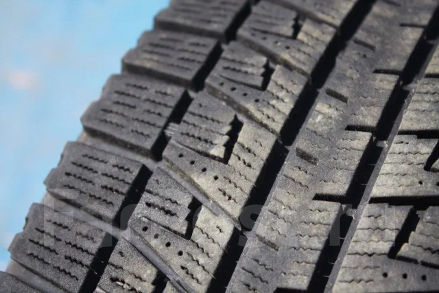 Bridgestone Blizzak Revo2. ������, ��� �����, �/�, ����� 10 % ����