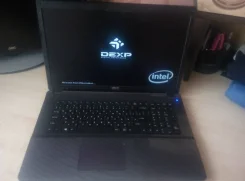 DEXP Achilles. 17.3", 2,6����, ��� 8 ��, ���� 1 000���, WiFi, Bluetooth, ����������� �� 8��.