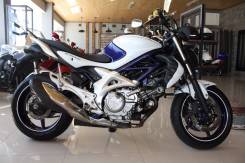 Suzuki SFV 400 Gladius. 400 куб. см., исправен, птс, без пробега