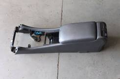 Подлокотник. Mercedes-Benz C-Class, W203
