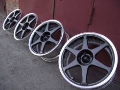 Buddy Club P1. 8.0x18", 5x114.30, ET35, ЦО 73,0 мм.