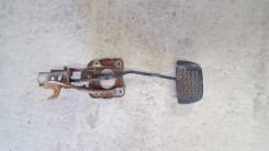 Педаль тормоза. Toyota Crown Majesta, GS151, JZS151, JZS153, JZS155, JZS157, LS151 Toyota Crown, GS151, GS151H, JZS151, JZS153, JZS155, JZS157, LS151...