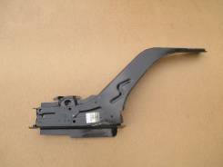 Лонжерон. Renault Fluence Renault Megane Renault Scenic Двигатели: F4R, F9Q, H4J, H5F, K4M, K9K, M4R, M9R, R9M, 5AM, H4M
