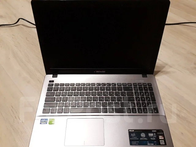 Asus X550CC. 15.6", 1,8����, ��� 4 ��, ���� 500���, WiFi: 1, Bluetooth: 1, ����������� �� 12��. ����