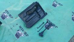 Крепление аккумулятора. Toyota Altezza, JCE10W, JCE15W, GXE10, SXE10, JCE10, GXE15, GXE15W, GXE10W, JCE15 Двигатели: 2JZGE, 3SGE, 1GFE