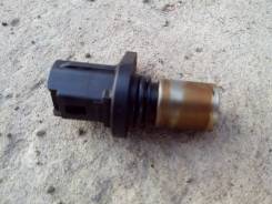 Датчик положения распредвала. Toyota: Voltz, Brevis, Chaser, WiLL VS, Sai, Corolla Spacio, Alphard, Land Cruiser, Estima, Caldina, Gaia, MR-S, Opa, Bl...
