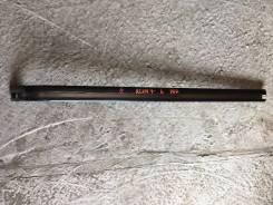 Полозья для сдвижной двери. Toyota Hiace Regius, KCH46G, KCH46W, RCH41W, RCH47W Toyota Touring Hiace, RCH47W, RCH41W, KCH46W