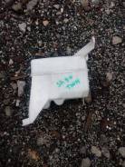 Бачок стеклоомывателя. Toyota Lite Ace, CR41, CR41V, CR42, CR42V, KR41, KR41V, KR42, KR42V, SR40 Toyota Lite Ace Noah, CR40, CR40G, CR41, CR42, CR50...