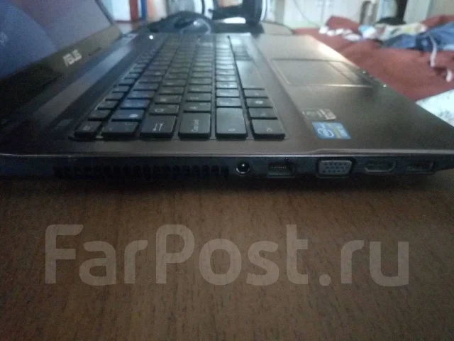 Asus K53SJ. 15.6", 2,3����, ��� 6 ��, ���� 500���, WiFi: 1, Bluetooth: 1, ����������� �� 2��. ����