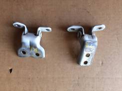 Крепление боковой двери. Toyota: Corona, Platz, Prius C, iQ, Avensis, Sprinter Trueno, Corolla, Altezza, Innova, Yaris Verso, Probox, Raum, Sprinter...