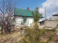 Продам дом в центре в Артеме. Улица Свердлова 44, р-н Центр, ГАИ, площадь дома 44 кв. м., скважина, электричество 10 кВт, отопление твердотопливное, о...