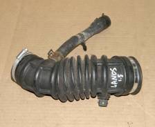 Патрубок воздухозаборника. Chevrolet Lanos Daewoo Nexia Daewoo Lanos Двигатели: L13, L43, L44, LV8, LX6