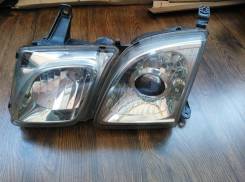 Фара. Lexus LX470 Toyota Land Cruiser Cygnus Двигатель 2UZFE