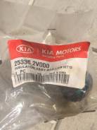 Крепление радиатора. Hyundai: Accent, Veloster, i30, Solaris, ix20 Kia: Rio, cee'd, Cerato, Venga, Forte, K3