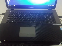 V-lazer. 17.3", 3,5����, ��� 8 ��, ���� 1 000���, WiFi, Bluetooth, ����������� �� 4��. ����