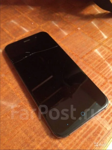 ZTE Blade X7. �/� ����