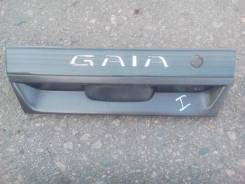 Накладка на дверь багажника. Toyota Gaia, SXM10, SXM10G Двигатель 3SFE