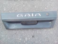 Накладка на дверь багажника. Toyota Gaia, SXM10, SXM10G Двигатель 3SFE