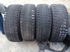 Bridgestone ST30. Зимние, без шипов, 2011 год, износ: 50%, 4 шт