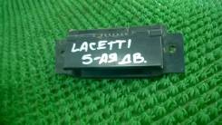 Ручка крышки багажного отсека. Chevrolet Lacetti, J200 Двигатель F14D3