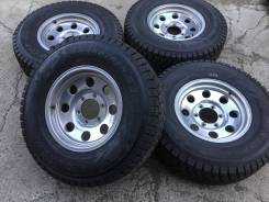 30/9.5R15LT Dunlop SJ7 на литье. (15520). 7.0x15 6x139.70 ET15 ЦО 110,0 мм.