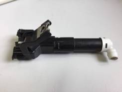 Омыватель фар. Toyota Land Cruiser, GRJ200, URJ200, URJ202, URJ202W, VDJ200 Двигатели: 1GRFE, 1URFE, 1VDFTV, 3URFE