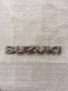 Эмблема багажника. Suzuki