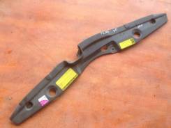 Дефлектор радиатора. Toyota Prius, ZVW30, ZVW30L Двигатель 2ZRFXE