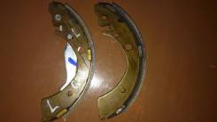 Колодка тормозная барабанная. Honda HR-V, LA-GH2, GF-GH2, GF-GH1, LA-GH1 Honda Capa, GF-GA6 Двигатели: D16W1, D16W2, D16W5