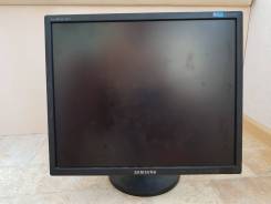 Samsung. 19", технология ЖК (LCD)