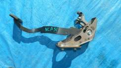 Педаль тормоза. Toyota Succeed, NCP50, NCP51, NCP51V, NCP52, NCP55, NCP55V, NCP58, NCP58G, NCP59, NCP59G, NLP51, NLP51V Toyota Probox, NCP50, NCP50V...