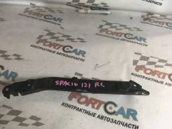 Крепление бампера. Toyota Corolla Spacio, NZE121, NZE121N, ZZE122, ZZE122N, ZZE124, ZZE124N Двигатели: 1NZFE, 1ZZFE