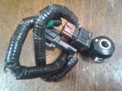 Датчик детонации. Nissan: Navara, Terrano II, Primera, Note, Pathfinder, Micra C+C, Micra, Almera, Tino Двигатели: V9X, YD25DDTI, TD27T, TD27TI, ZD30...