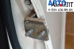 Крепление боковой двери. Toyota: Prius, Crown, Carina, 4Runner, Hilux Surf, Hilux, Progres, Crown Majesta, Comfort, Altezza, Vista, Sprinter Carib, Ca...
