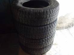 Cooper CS2. Зимние, шипованные, износ: 10%, 4 шт