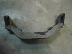 Балка под кпп. Nissan Atlas, AMF22, YGF22, M2F23, P2F23, EGF22, WF22, H4F23, K4F23, PGF22, R4F23, BGF22, AF22, J2F23, EF22, M4F23, PF22, N2F23, P8F23...