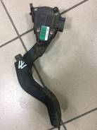 Педаль газа. Volkswagen Passat, 3B2, 3B3, 3B5, 3B6 Audi: A6 allroad quattro, S6, A4, A6, S4, RS4 Двигатели: 1Z, ACK, ADP, ADR, AEB, AEG, AFB, AFH, AFN...