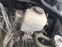 Цилиндр главный тормозной. Toyota Land Cruiser, URJ202 Двигатель 1URFE