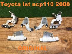 Крепление боковой двери. Toyota Noah, ZRR70, ZRR70G, ZRR70W