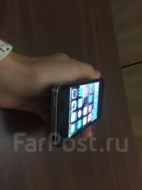 Apple iPhone 4s. �/� ����